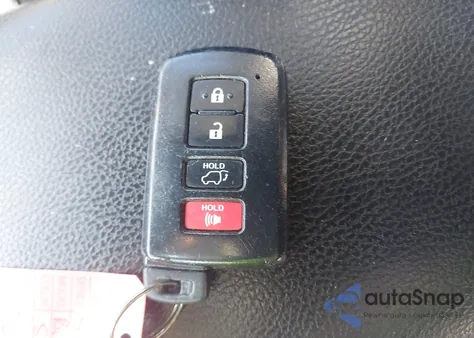 2017 Toyota Rav4 Xle из США, поврежденный, VIN 2T3RFREVXHW612681